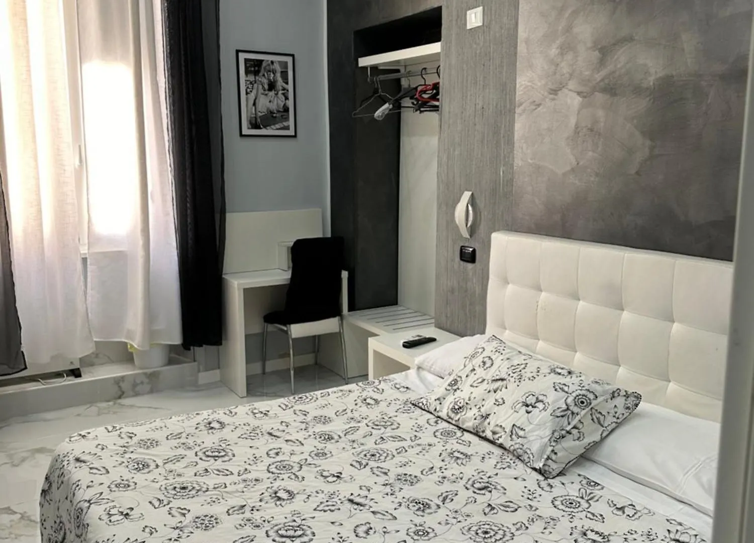 **  Italy Guest House Roma Itália
